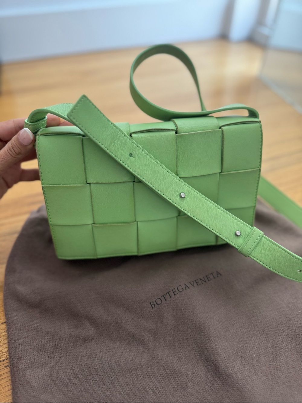 Bottega Veneta Pistachio Intrecciato Leather Crossbody Bag - Picture 1 of 9